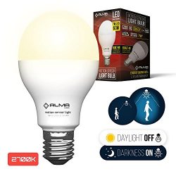 Motion Sensor Light Bulb 7W – Motion Activated LED Light Bulbs with Dusk to Dawn Motion De ...